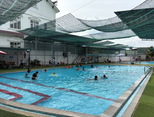 Khóa học bơi cấp tốc